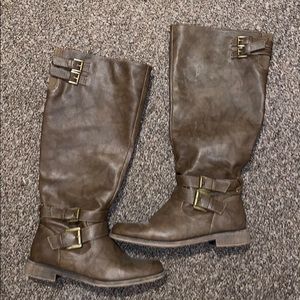 Brown Winter/fall Boots
